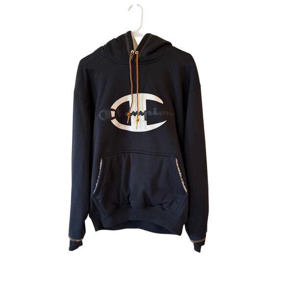 NWOT Champion Graphic Print Timberland Drawstring Hoodie Black Men's Size Medium - Picture 1 of 13